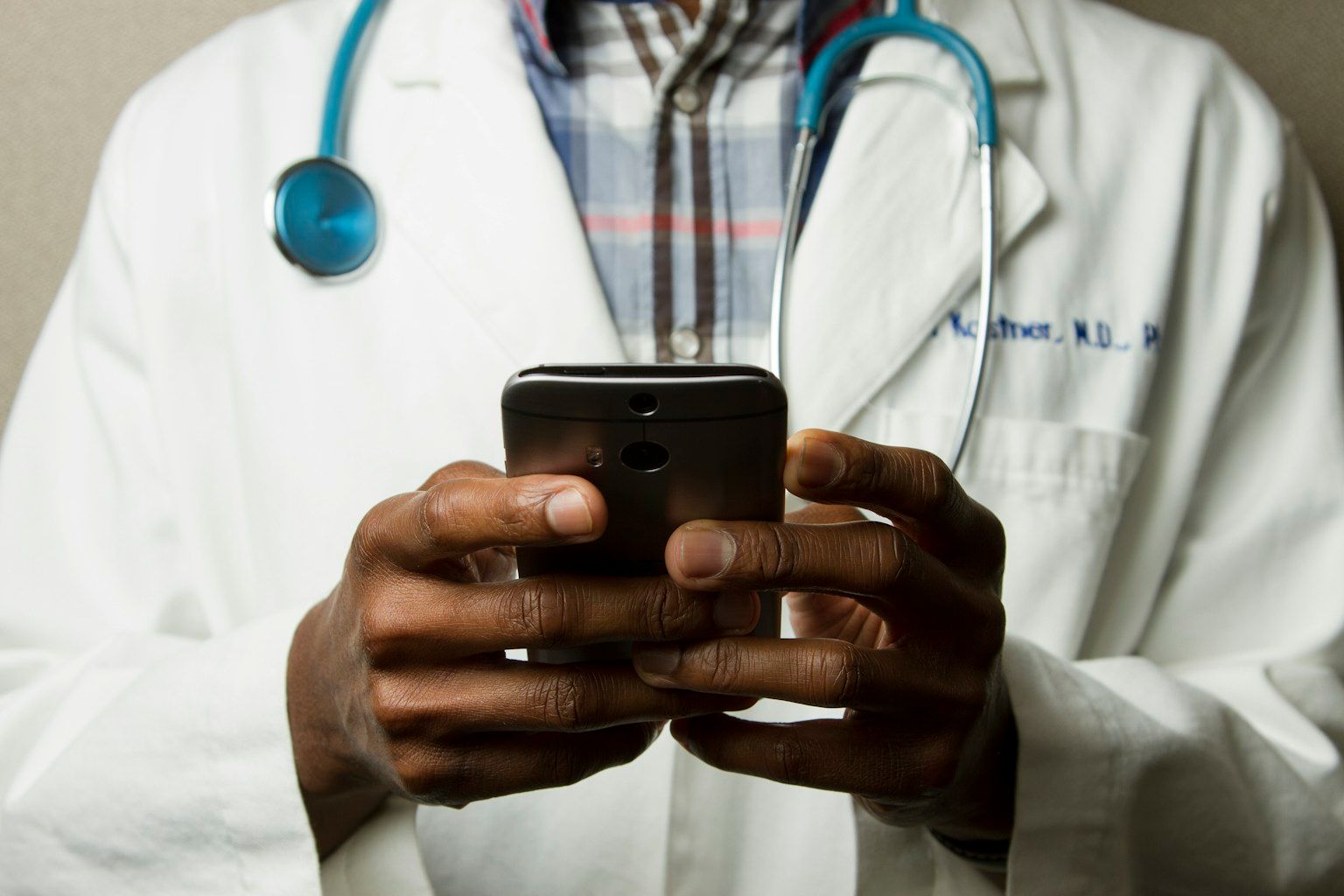 FinTech, Green Energy & Healthcare Management: 3 High-Growth Sectors Reshaping MBA Careers in India (2026–2030)